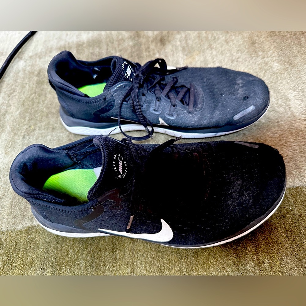 Nike Running Shoes Black Size 9